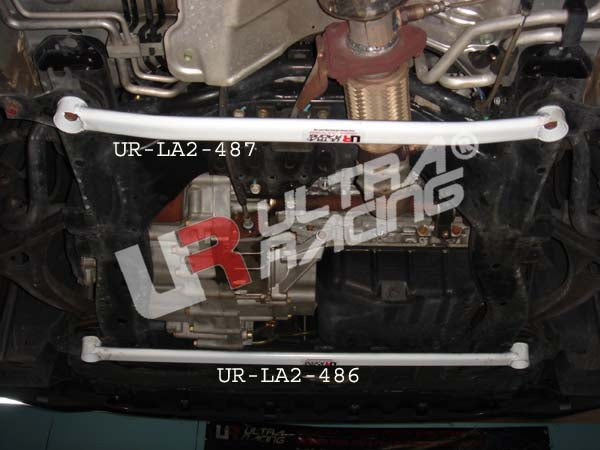 Ultra Racing 2-Point Front Lower Brace (UR-LA2-486)