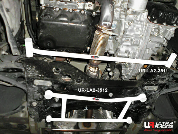 Ultra Racing 2-Point Front Lower Brace (UR-LA2-3511)